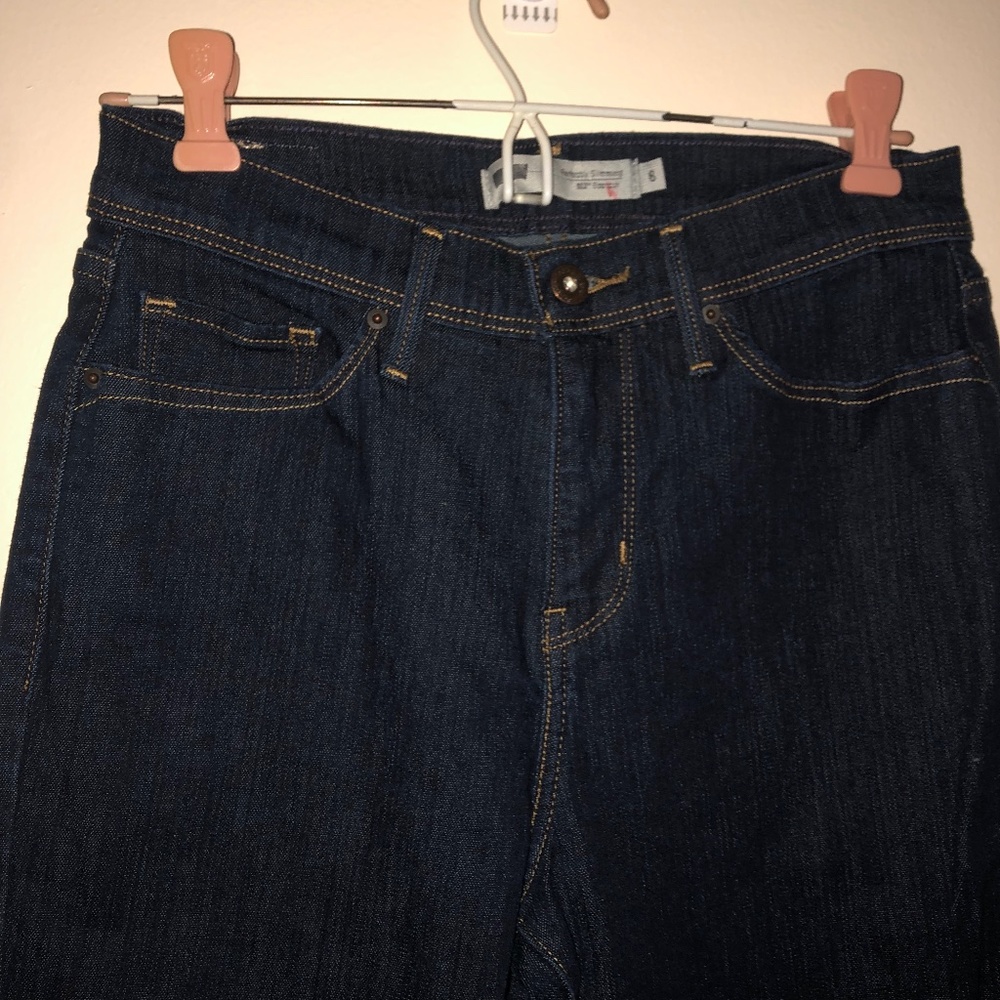 Levi's Perfectly slimming 512 bootcut Dark wash Denim jeans Size 6 - Picture 3 of 8